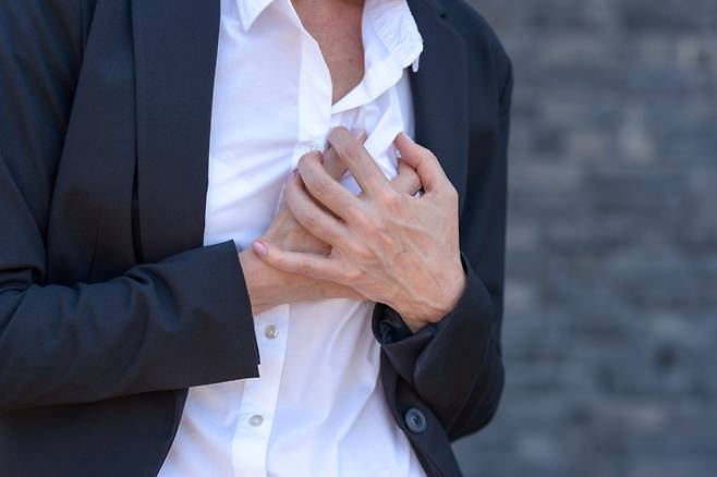 체중이 정상이어도 내장지방과 간지방이 많으면 뇌졸중이나 심근경색 위험이 높아질 수 있다는 연구 결과가 나왔다. 사진=게티이미지뱅크