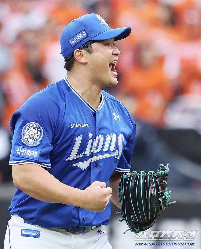 19일 대전 한화생명볼파크에서 열린 삼성과 한화의 PO 2차전. 7회 투구를 마치고 포효하는 최원태. 대전=송정헌 기자songs@sportschosun.com/2025.10.19/