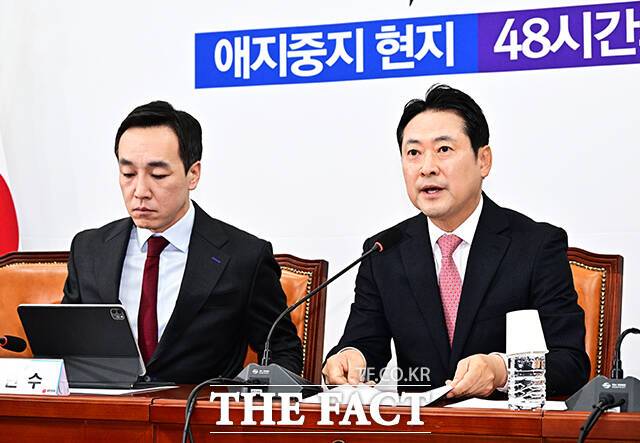 국민의힘 스스로 '위헌정당 해산' 위기를 자초했다는 비판이 제기된다. 사진은 장동혁 국민의힘 대표가 20일 오전 서울 여의도 국회에서 열린 최고위원회의에 참석해 모두발언을 하고 있는 모습. /배정한 기자