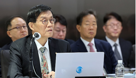 이창용 한국은행 총재가 20일 서울 중구 한국은행에서 열린 국회 기획재정위원회의 한국은행에 대한 국정감사에서 의원질의에 답하고 있다.(사진=연합뉴스)