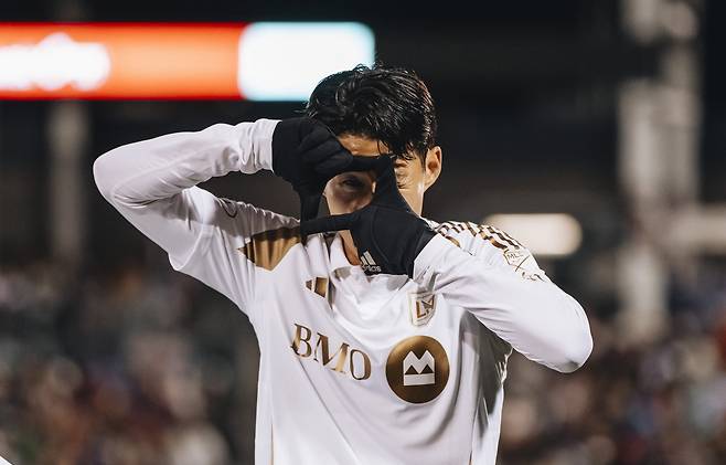 이탈리아 AC밀란이 LAFC 손흥민의 단기 임대에 관심을 갖고 있다. 손흥민의 찰칵 세리머니. 사진출처｜LAFC 페이스북