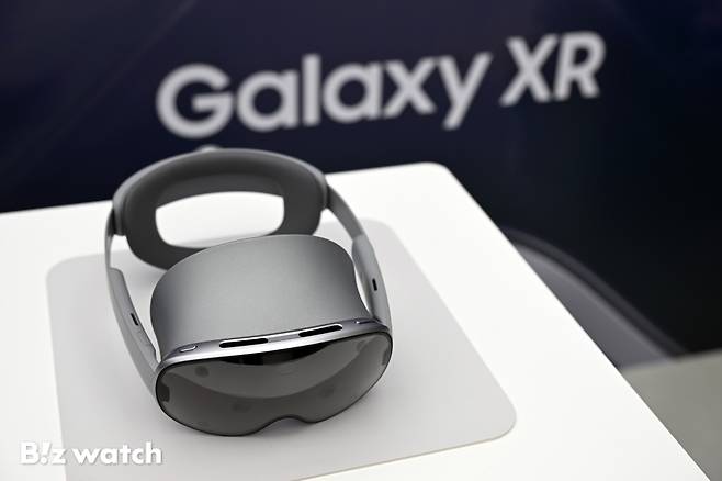 삼성전자가 22일 삼성 강남에서 새로운 AI 경험을 제공하는 헤드셋 형태의 모바일 기기 '갤럭시 XR(Galaxy XR)'의 국내 출시 미디어데이를 열고 있다./사진=이명근 기자 qwe123@