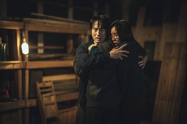 '구원자' 스틸 컷 / 사진=(주)마인드마크