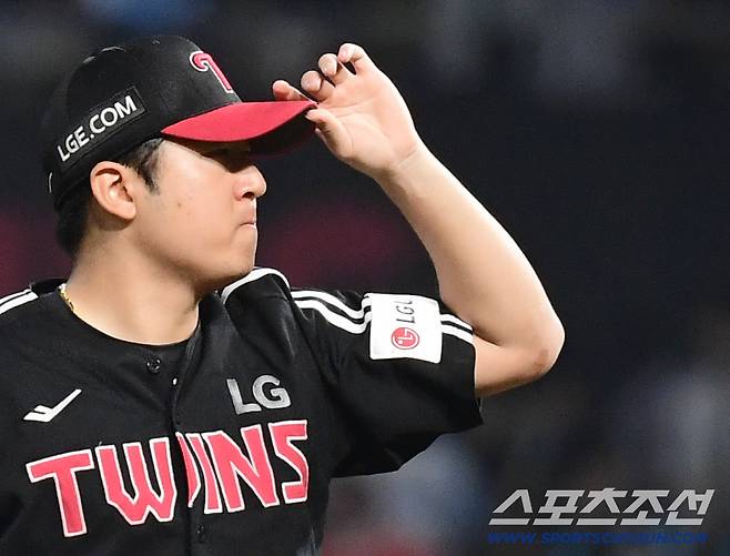 24일 창원 NC파크에서 열린 KBO리그 NC와 LG의 경기. 선발 투구하고 있는 LG 송승기. 창원=송정헌 기자songs@sportschosun.com/2025.09.24/