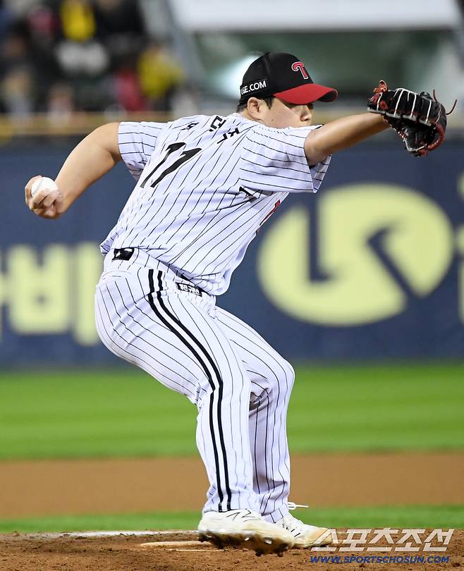 22일 잠실구장에서 열린 LG 트윈스 청백전. LG 함덕주가 역투하고 있다. 잠실=박재만 기자 pjm@sportschosun.com/2025.10.22/