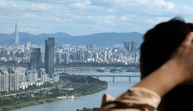 서울 여의도 63빌딩에서 바라본 강남북 집합건물(아파트·다세대·연립·오피스텔) 모습. 연합뉴스