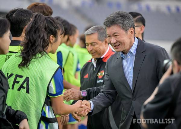 정몽규 대한축구협회장(오른쪽, 서형권 기자). 서형권 기자