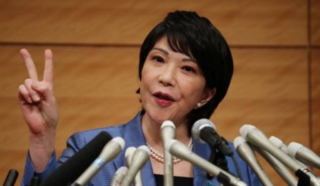 지난 2021년 당시 다카이치 사나에 전 총무상이 기자회견을 열어 자민당 총재 선거에 출마하겠다는 뜻을 밝히고 있다. [사진=로이터/연합뉴스]