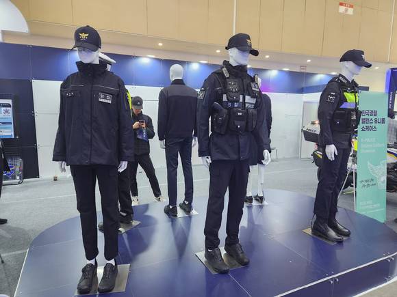 새롭게 바뀌는 경찰 점퍼·조끼·모자 [사진=경찰청]