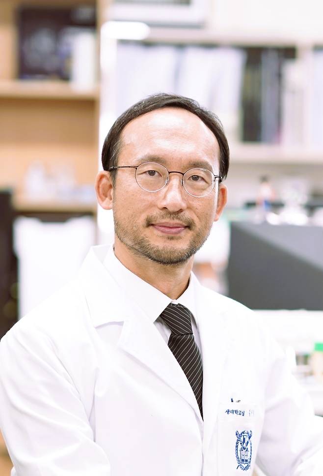 향설의학상 첫 수상자로 김상정 서울대학교 의과대학 생리학교실 교수가 선정됐다. 순천향대 중앙의료원 제공