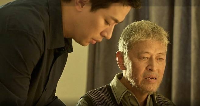 "The Ugly" starring Park Jung-min (left) and Kwon Hae-hyo (PlusM Entertainment)