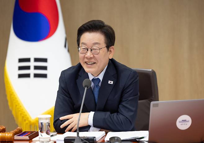 이재명 대통령도 칭찬한 사망보험금 유동화 제도가 오는 30일 1차 출시를 앞두고 있다. 사진은 지난 21일 서울 용산 대통령실 청사에서 열린 국무회의에서 발언하는 이 대통령. /사진=대통령실