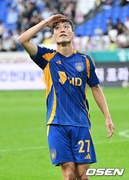 [OSEN=울산, 이석우 기자] 울산 HD 이청용 069 2025.10.18 / foto0307@osen.co.kr