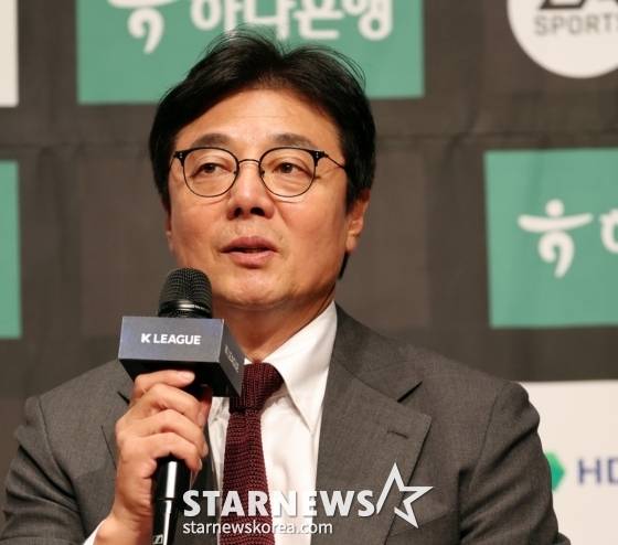 '이청용 골프 세리머니' 본 황선홍 "축구인으로서 안타깝고 부끄러워... 존중의 문화 없어진다" [상암 현장]