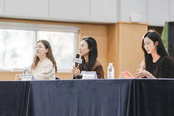 국립무용단 ‘2025 안무가 프로젝트’에 참여하는 이지현(왼쪽부터), 정소연, 박수윤 안무가(사진=국립극장).