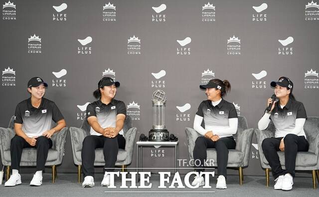 22일 열린 한화라이프플러스 인터내셔널크라운 공식 기자회견에서 한국 선수들이 밝은 표정으로 질문에 답하고 있다. 왼쪽부터 김효주, 유해란, 고진영, 최혜진./LPGA