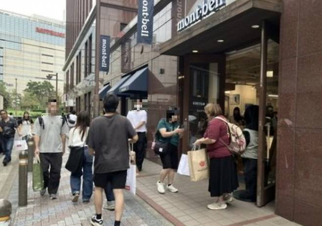 일본 후쿠오카 텐진 몽벨 매장 입구. 사진: 니시니혼신문 홈페이지 캡처