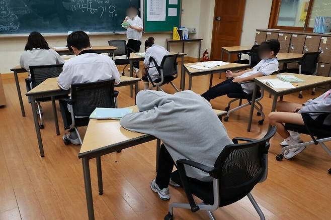 이주배경 학생들이 9월25일 경기 안성시 비룡중학교에서 한국어 수업을 듣고 있다. 정용일 선임기자 yongil@hani.co.kr