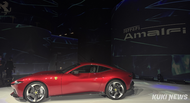 페라리가 '페라리 아말피'를 국내 출시했다. 김수지 기자&nbsp;&nbsp;