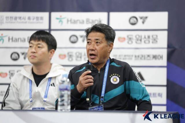 하노이 유스케 아다치 팀 매니저./한국프로축구연맹