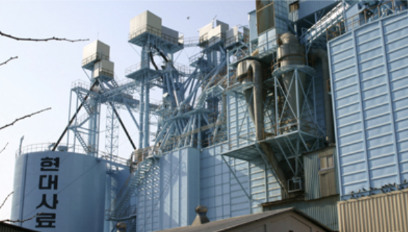 현대사료의 배합사료 생산시설. 사진제공=현대사료 홈페이지