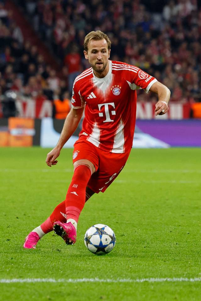 23일 유럽축구연맹(UEFA) 챔피언스리그 리그 페이즈 3차전에서 골 기회를 엿보는 바이에른 뮌헨의 해리 케인. AFP연합뉴스