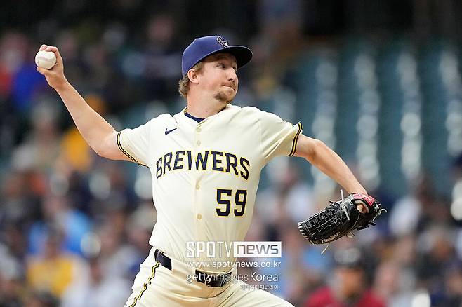 ▲ 몸 상태에 이상이 없는 만큼 페디는 한국 복귀보다는 미국에서 계속 도전을 이어 나갈 가능성이 크다