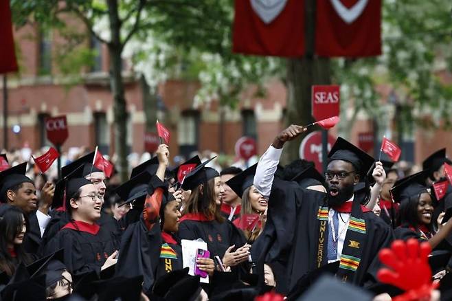 지난 5월 하버드대학교 졸업식 모습. EPA연합뉴스