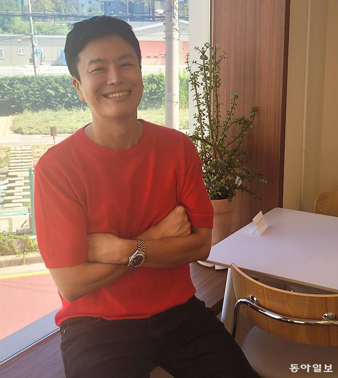 “사장님 나빠요”로 유명했던 개그맨 블랑카(정철규)가 지금은 다문화에 대한 인식을 개선하는 강단 위의 연사로 활약 중이다. 그는 “웃음이 편견을 바꾼다”고 말한다. 박태근 기자 ptk@donga.com