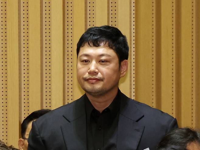 헬스트레이너 양치승이 23일 오후 서울 중구 서울시청에서 열린 국회 행정안전위원회 서울시청 국정감사에 자리하고 있다. 뉴스1