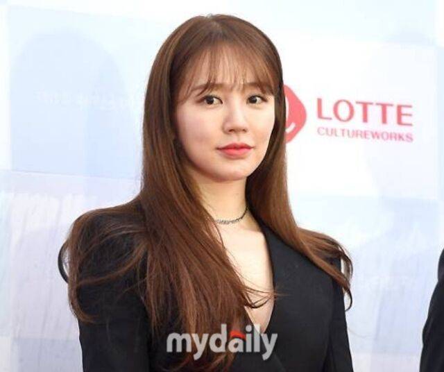 ** 로또 1195회 황금손은 윤은혜! 그녀의 선한 기운이 깃든 행운의 번호는?
**