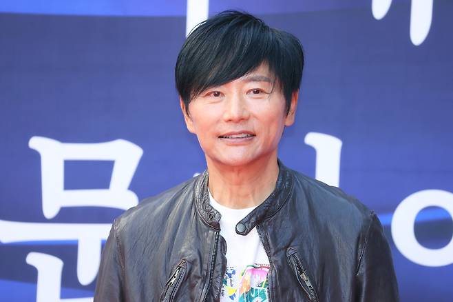 국무총리표창을 받은 기타리스트 최희선 [연합]