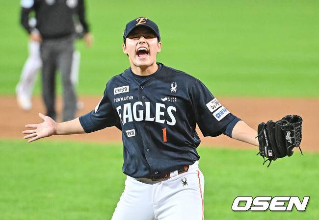 [OSEN=대구, 이석우 기자] 한화 이글스 문동주 004 2025.10.21 / foto0307@osen.co.kr