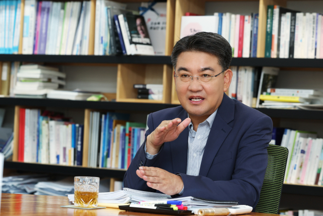 오승록 노원구청장이 23일 서울 노원구청에서 서울경제신문과 인터뷰하고 있다. 사진 제공=노원구청