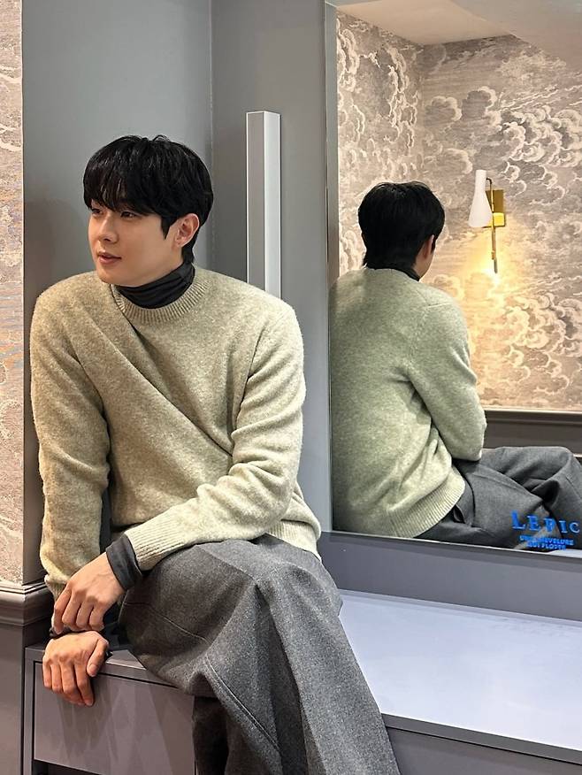 사진 = 최우식 인스타그램