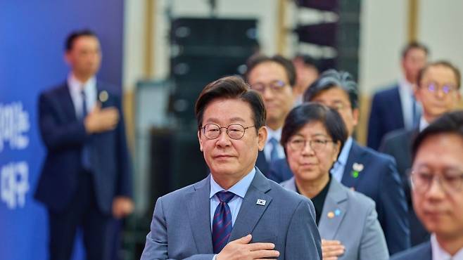 24일 대구 엑스코에서 열린 '대구의 마음을 듣다' 타운홀미팅에 참석한 이재명 대통령. (대통령실)