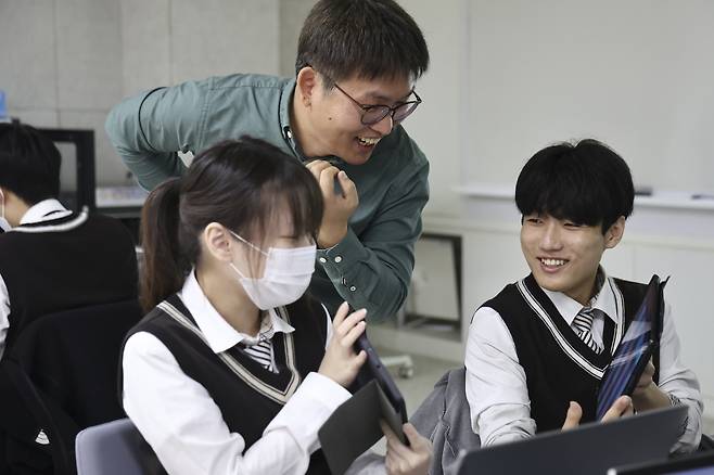 서울 관악구 당곡고등학교에서 고교학점제 ‘스마트콘텐츠 실무 수업’이 진행되고 있다. [연합]