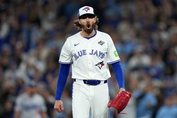 토론토 선발 가우스먼도 잘했지만, 야마모토에 못미쳤다. 사진= The Canadian Press via AP= 연합뉴스 제공
