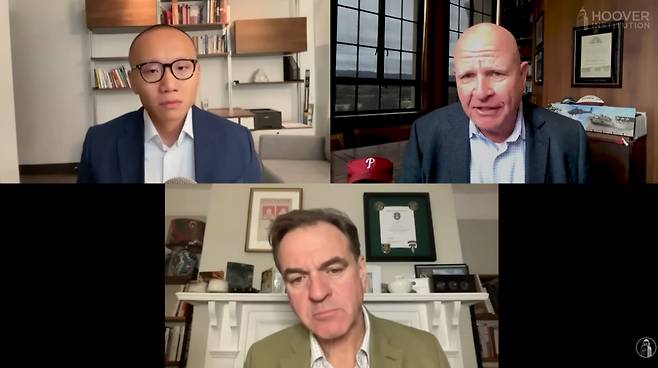 왼쪽 위부터 시계 방향으로 댄 왕, 허버트 R. 맥매스터, 니얼 퍼거슨/사진=후버연구소 유튜브 캡처