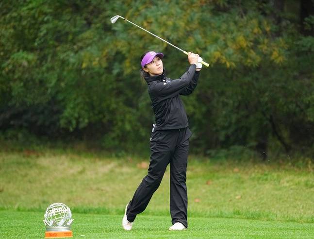 월드팀 리디아 고가 아이언 티샷을 날리고 있다. /사진=LPGA 제공