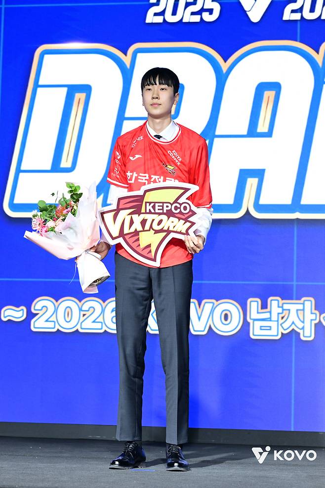 남자부 신인 드래프트 1순위 지명받은 방강호. 사진 | 한국배구연맹