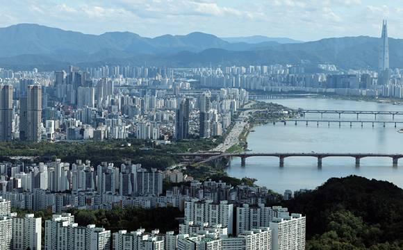 서울 남산에서 바라본 강북 집합건물(아파트·다세대·연립·오피스텔) 모습. [사진=연합뉴스]