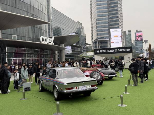 10월 24일부터 26일까지 코엑스 잔디광장에서 열린 서울 클래식카 쇼 [사진 제공=한국클래식카협회]