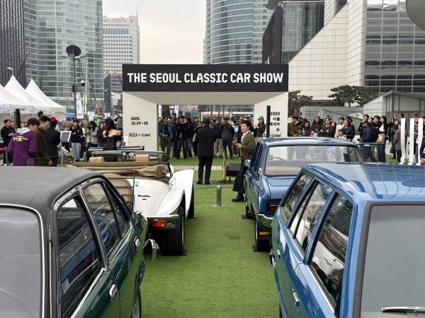 전시장은 클래식카와 음악이 어우러진 축제 무대가 됐다 [사진 제공=한국클래식카협회]