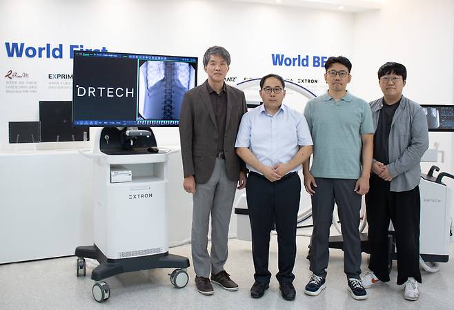 왼쪽부터 신철우 부사장, 이창규 이사, 유영기 연구위원, 김현종 주임연구원. [사진=디알텍]