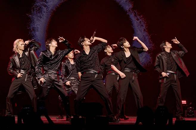 그룹 엔하이픈이 지난 24~26일 사흘 동안 서울 송파구 올림픽공원 케이스포돔에서 앙코르 콘서트 '워크 더 라인'을 열었다. 빌리프랩 제공