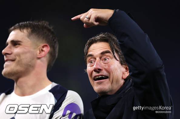 [사진] 판 더 벤과 토마스 프랭크 감독 ⓒGettyimages(무단전재 및 재배포 금지)