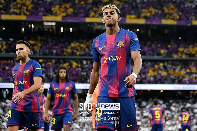 ▲ 레알 마드리드가 엘 클라시코에서 웃었다. 스페인 마드리드 산티아고 베르나베우에서 열린 2025-2026시즌 라리가 10라운드 홈 경기에서 레알은 바르셀로나를 2-1로 제압했다.