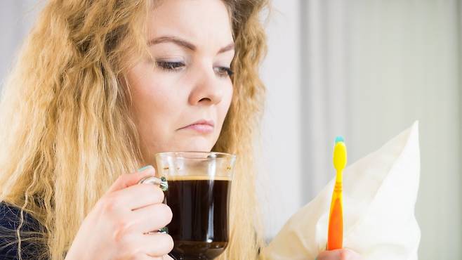 설탕이 함유되지 않은 '아메리카노'도 의외로 치아 건강에 악영향을 미칠 수 있다｜출처: 클립아트코리아