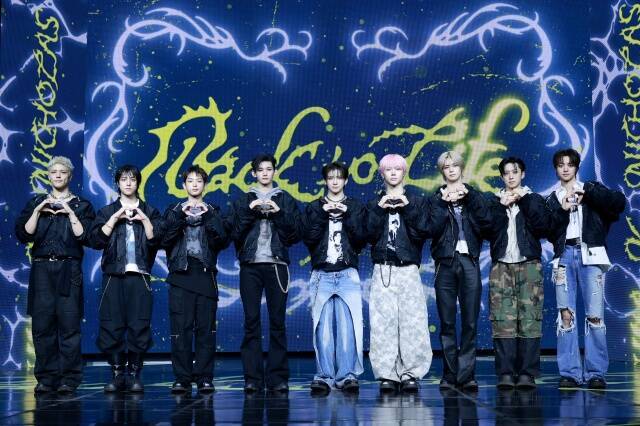 앤팀은 'Back to Life'의 활동 목표로 한국 음악방송에서의 1위를 꼽았다./YX레이블즈